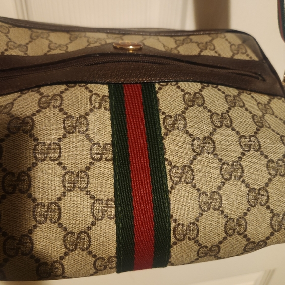 Authentic Vintage Gucci Supreme Bag - Picture 8 of 13
